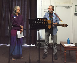 Darien De Lu with folksinger Tom Neilson. 